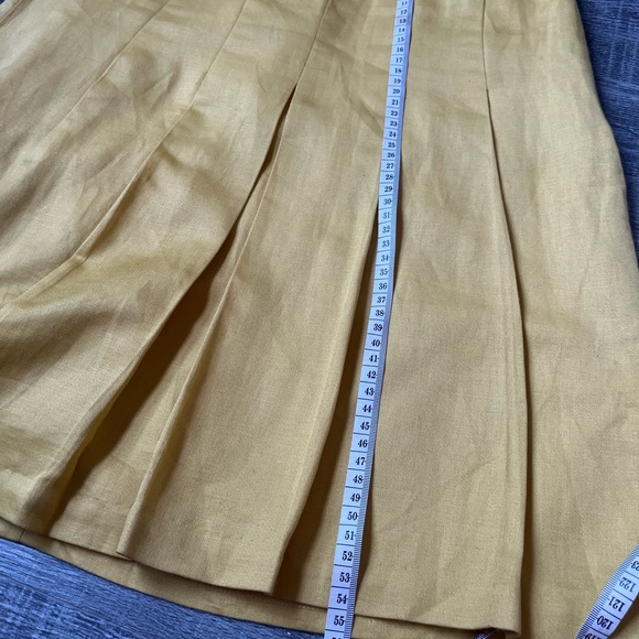 Pastel Yellow Banana Republic Linen Skirt. - Picture 4 of 6